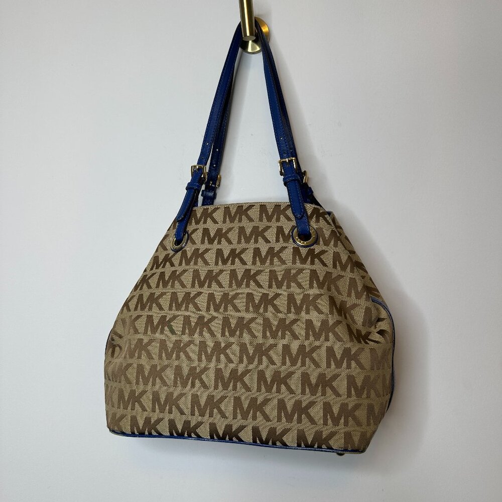 Michael Kors Jet Set Item Grab Bag Tote Beige Jacquard MK - Blue Trim